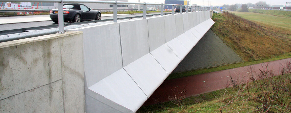 A1 Fly-over Concrete look 1